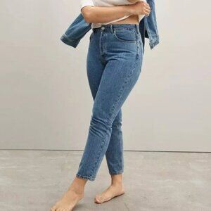 EVERLANE The Curvy 90's Cheeky Straight Organic Cotton Jean
